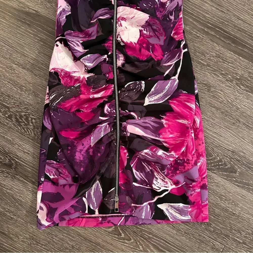 Cache Floral Dress - Picture 2 of 10